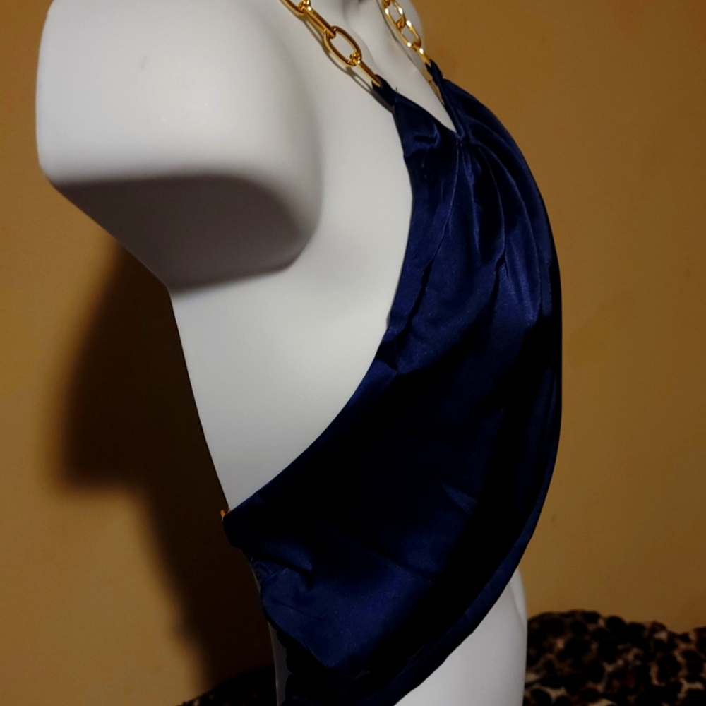 Chain Halter - Picture 3 of 5